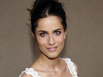 Amanda Peet Tries to Beat Muffin Top | Amanda Peet