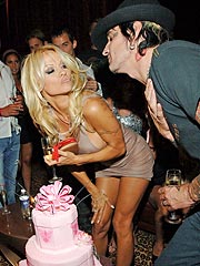 Pamela Anderson & Tommy Lee Back Together Again | Pamela Anderson