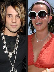 Britney Becomes Vegas Illusionist's Latest Angel
