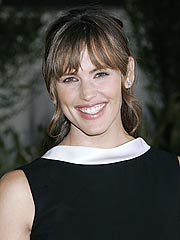 Jennifer Garner's 'Down and Dirty' Fight Scenes