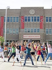 High School Musical Heads Home| TV High School Musical 2, Individual Class, Ashley Tisdale, Vanessa Hudgens