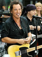 http://img2.timeinc.net/people/i/2007/news/071008/bruce_springsteen.jpg