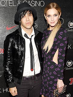 Pete Wentz Denies Feud Over Ashlee Song | Ashlee Simpson, Pete Wentz
