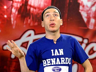 PEOPLE EXCLUSIVE: Ian Benardo Sings Again!