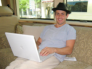 pics of joey mcintyre