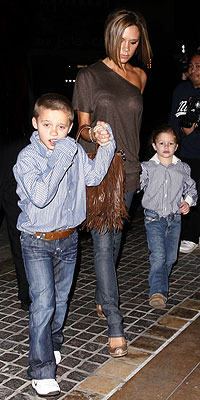 VICTORIA BECKHAM & SONS  photo | Victoria Beckham