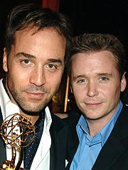 Arm-Candy Watch: An 'Entourage' of Hot Blondes? | Jeremy Piven