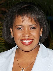 Grey's Anatomy Cast Cheers Chandra Wilson on Broadway