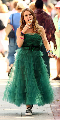 HILARY DUFF photo | Hilary Duff