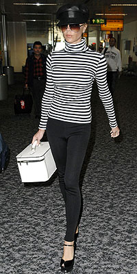 RETRO ROUTE photo | Victoria Beckham