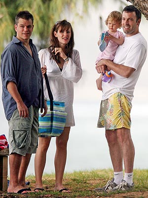 ALOHA REUNION photo | Ben Affleck, Jennifer Garner, Violet Affleck