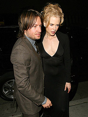 TIGHT BOND  photo | Keith Urban, Nicole Kidman