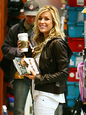 TRAVEL AID photo | Kristin Cavallari