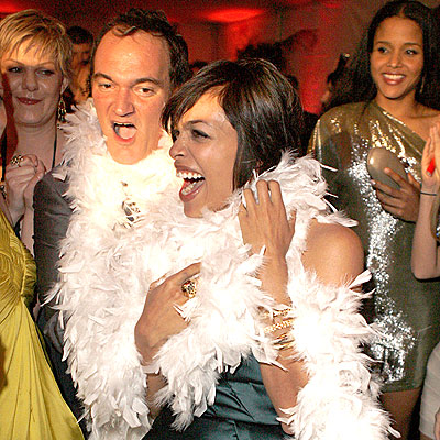 A TOUCHING DISPLAY photo | Rosario Dawson