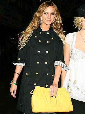 SISTER ACT photo | Ashlee Simpson