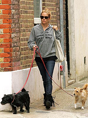 SEAL OF APPROVAL photo | Sienna Miller
