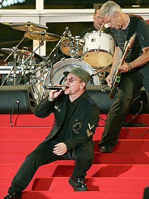 BEAU JOUR photo | Bono
