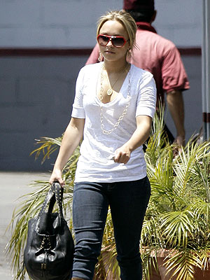 WASH & GO photo | Hayden Panettiere