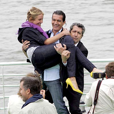 LIFT OFF photo | Antonio Banderas, Cameron Diaz