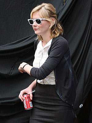 SHADY LADY photo | Kirsten Dunst