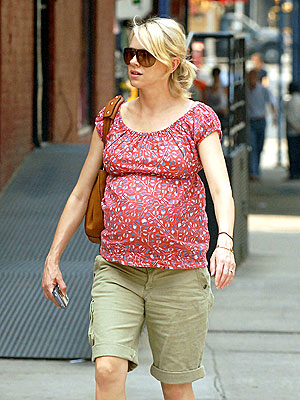 SLOW & STEADY  photo | Naomi Watts