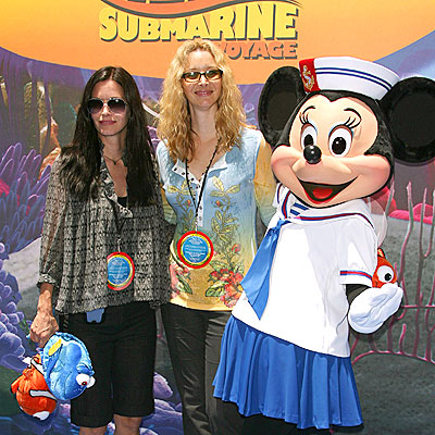 MINNIE & FRIENDS photo | Courteney Cox, Lisa Kudrow