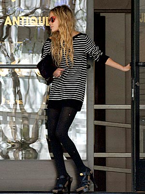 PRECIOUS MOMENT photo