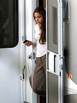 ACTRESS REVEALED! photo | Angelina Jolie