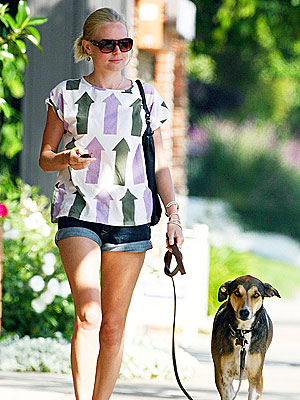 WOMAN'S BEST FRIEND photo | Kate Bosworth