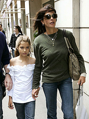 GUEST STAR photo | Teri Hatcher