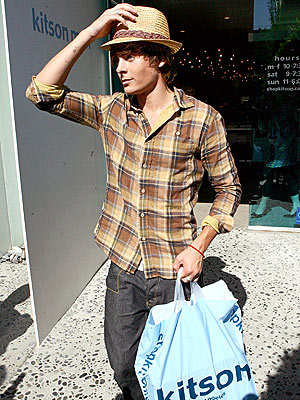 SHOPPING FOR A SEQUEL photo | Zac Efron
