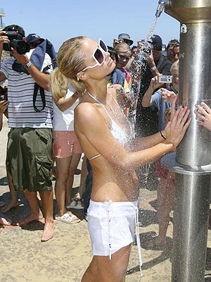 THAT'S HOT photo Paris Hilton