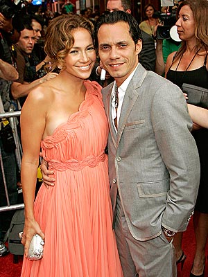 GET A LITTLE CLOSER photo | Jennifer Lopez