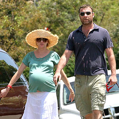 THEIR DAILY ROUTINE photo | Naomi Watts