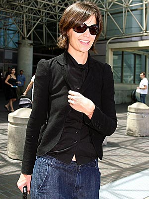 WORLD TRAVELER  photo | Katie Holmes