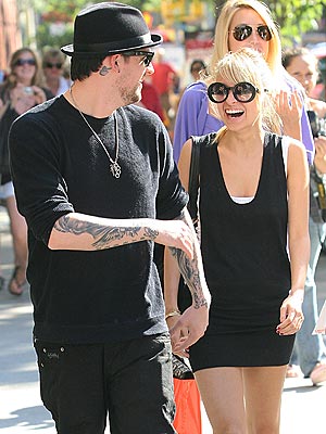 JUST FOR LAUGHS photo | Joel Madden, Nicole Richie