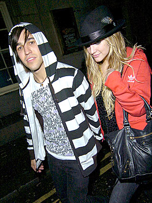 THE BEAT GOES ON photo | Ashlee Simpson, Pete Wentz