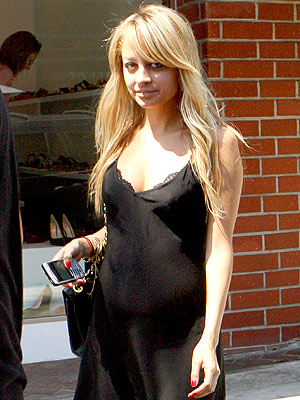 COAST TO COAST photo | Nicole Richie