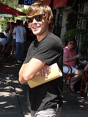 WHO'S THE MAN? photo | Zac Efron