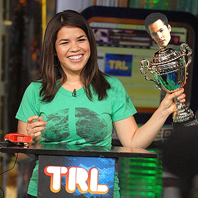 FAN FAVORITE photo | America Ferrera