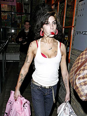 SHOPPING'S FOR SUCKERS photo | Amy Winehouse