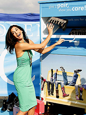 GETTING HER KICKS photo | Teri Hatcher