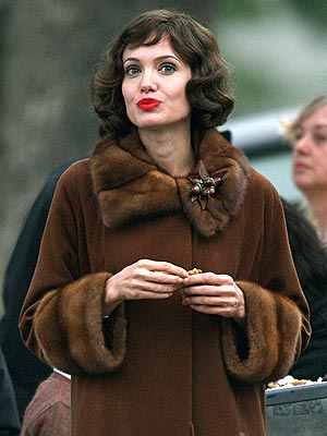 CHANGING IT UP photo | Angelina Jolie