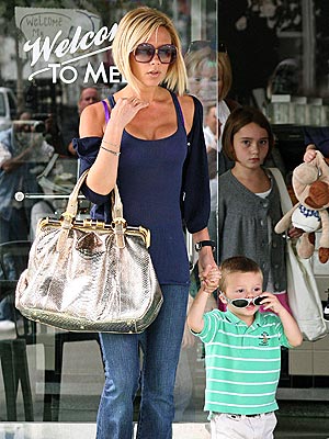 WATCH AND LEARN photo | Victoria Beckham