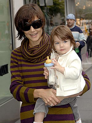 SHOP GIRLS photo | Katie Holmes