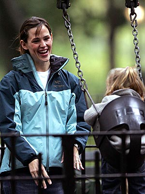 SWING SHIFT photo | Jennifer Garner