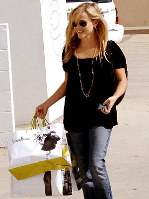 QUITE A HAUL! photo | Reese Witherspoon