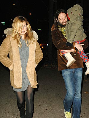 FAMILY TIES photo | Chris Robinson, Kate Hudson