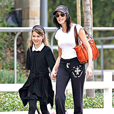 MOVING ON photo | Teri Hatcher