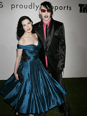 marilyn manson with no makeup. Marilyn amp; Dita: Mourning The
